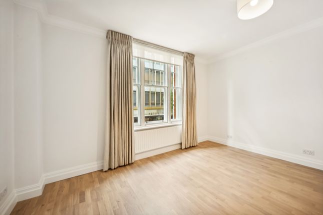 Flat to rent in Frederick Court, 30 Duke Of York Square