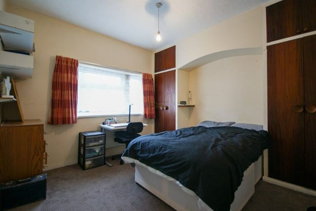 104, Hubert Road, Birmingham photo 3
