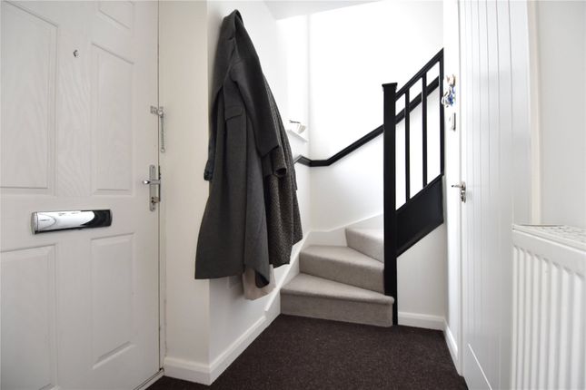 6, Hadmay Croft, Droitwich photo 3