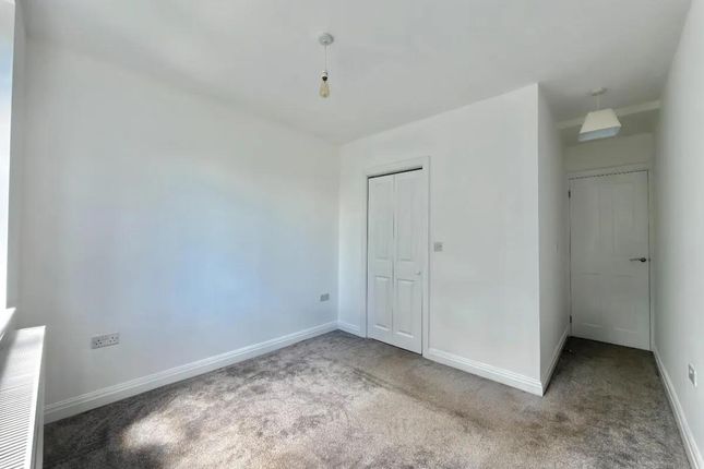859H, Richmond Gardens, London photo 5