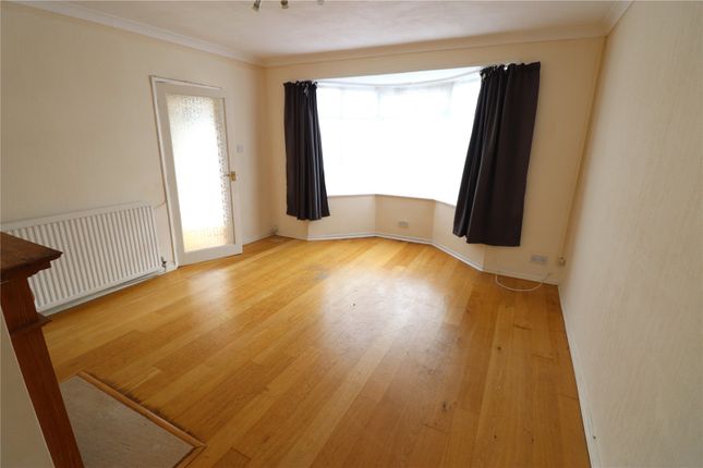 53, Harcourt Avenue, Edgware photo 2
