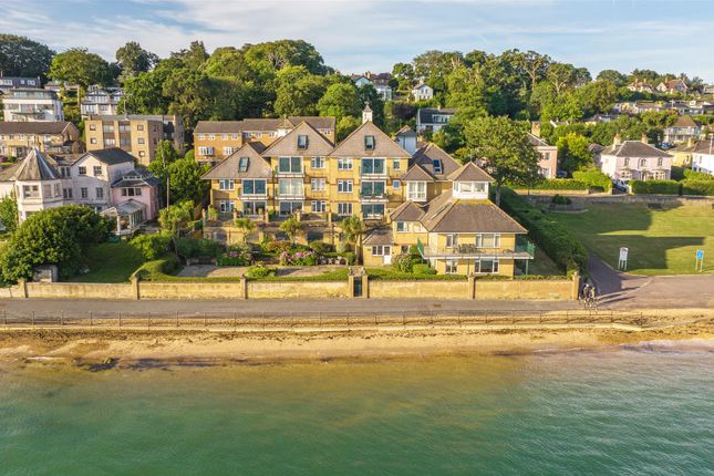 Thumbnail Flat for sale in Queens Road, Cowes