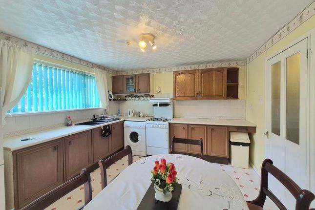 156, Egerton, Skelmersdale photo 4