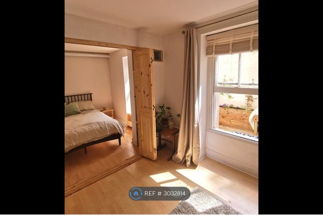 Flat A, Norfolk Terrace, Brighton photo 3