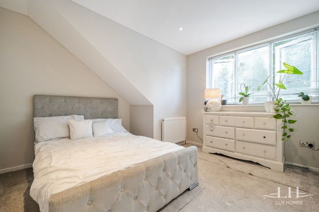 16 London Road, Brentwood photo 3