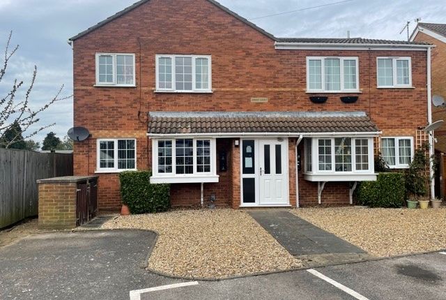 Thumbnail Flat for sale in Hitchmead Road, Biggleswade