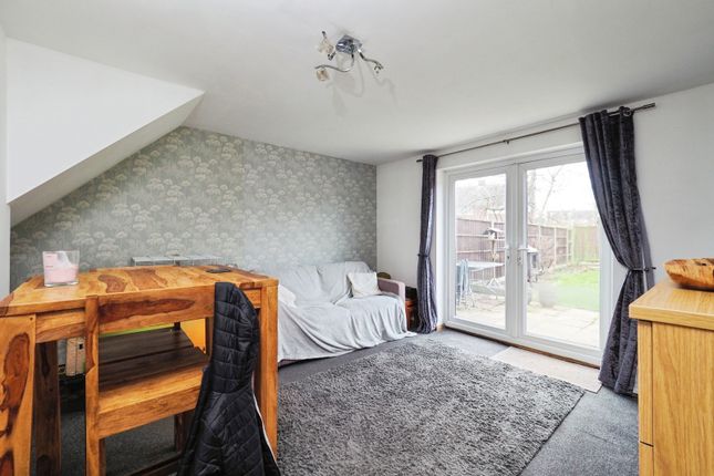 28, Covert Close, Nottingham photo 3