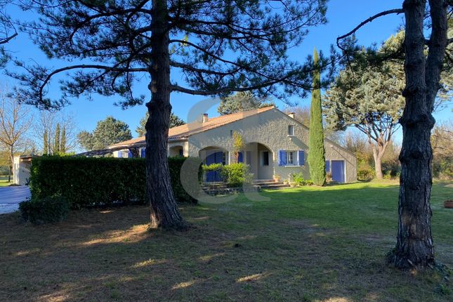 Thumbnail Villa for sale in Pernes-Les-Fontaines, Provence-Alpes-Cote D'azur, 84110, France