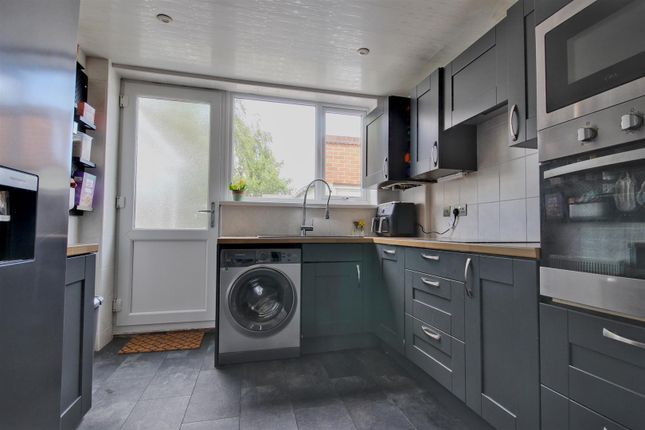 11, Langdale Crescent, Cottingham photo 4