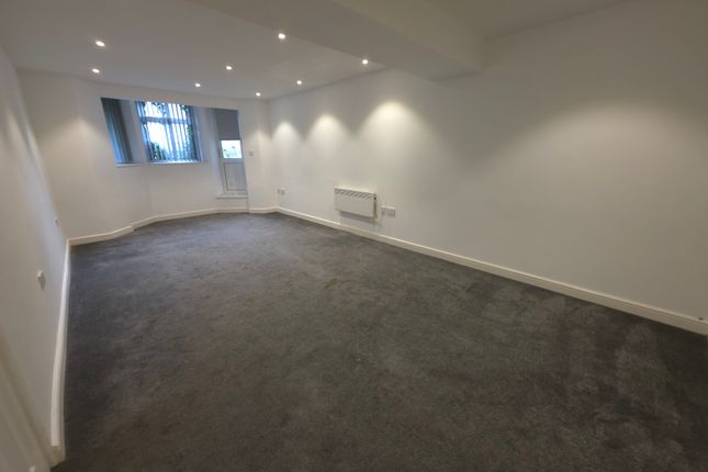 26, Shaftesbury Avenue, Bradford photo 2