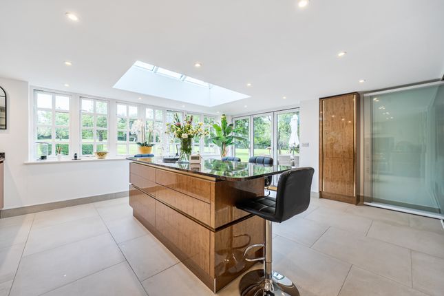 Orchard Cottage,, Crown Lane, Farnham photo 4