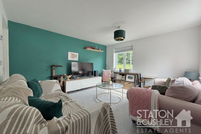 3 Lily Way, Newark photo 3