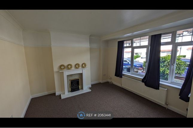 Terraced house to rent in Stanley Road, Mitcham