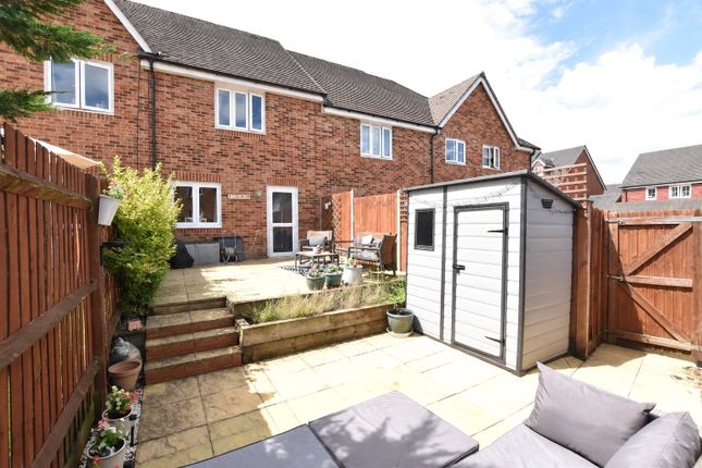 4, Nightjar Close, Farnborough photo 4