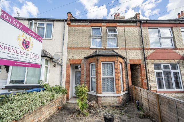 47 Crescent Road, Barnet photo 2