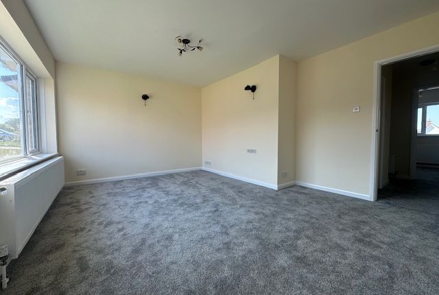 19, High Meadow, GRANTHAM photo 4