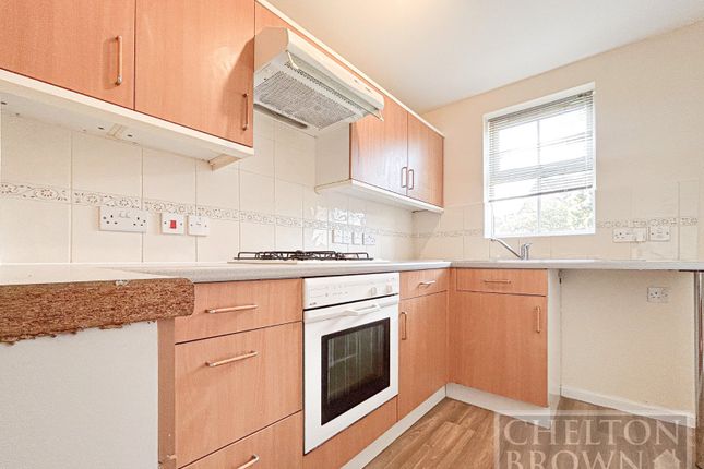 3, Colmar Close, Northants photo 4