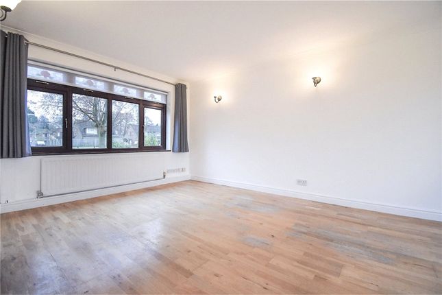 142, Fernhill Road, Hampshire photo 4
