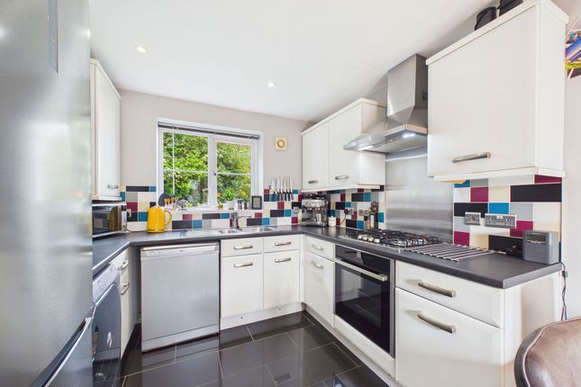 5 Hartside Court, Workington photo 3