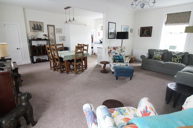 32, Seafield Street, Cullen photo 3