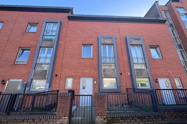 2-bed house on 220, Kensington, Liverpool, £170,000