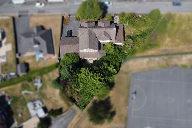 Shangri-La, Harcourt Place, Tredegar photo 3