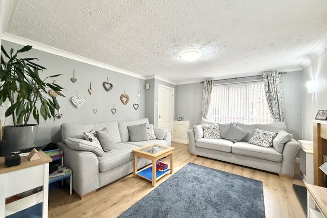 Honeysuckle Place, Bispham photo 4