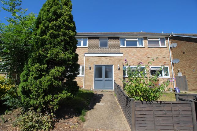 Thumbnail Flat to rent in Badger Close, Guildford