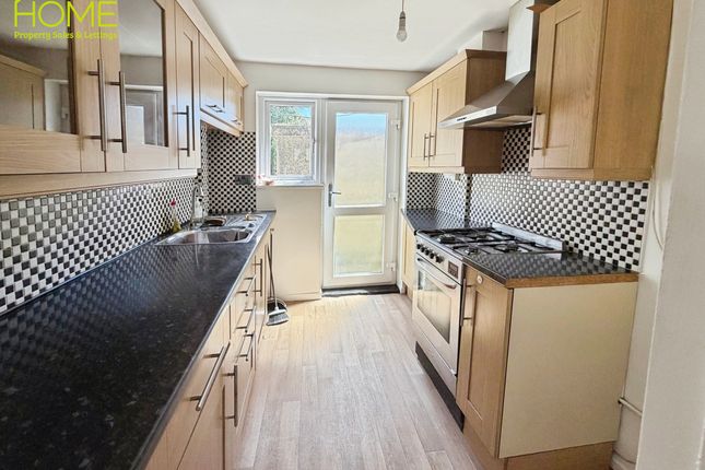 20 Flamborough Road, Leicester photo 4