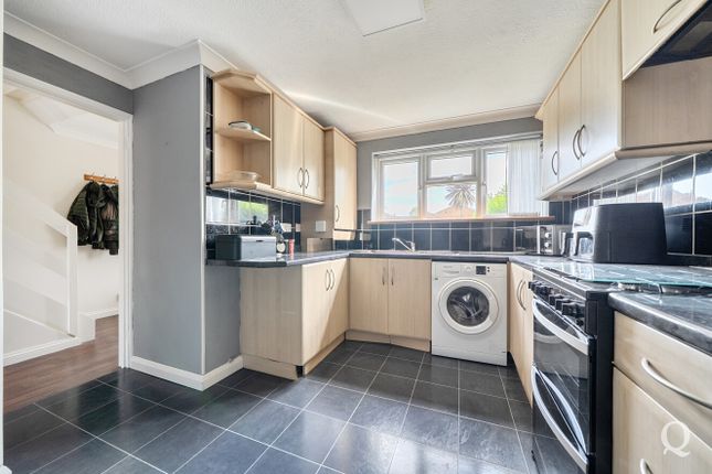 9, Blatcher Close, Sheerness photo 4