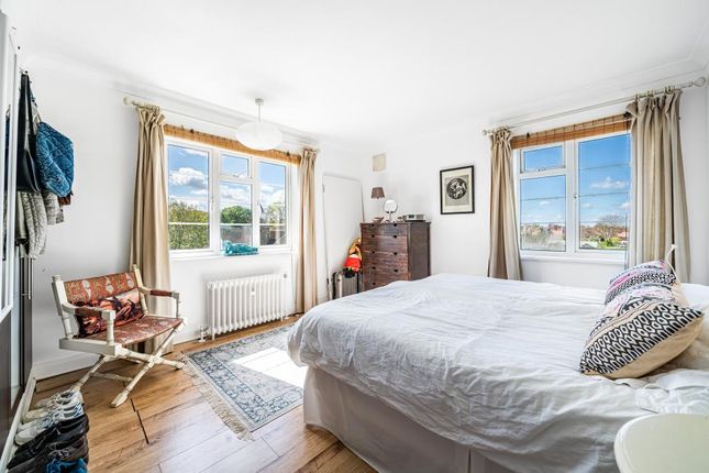 Flat for sale in Richmond, Sheen Court