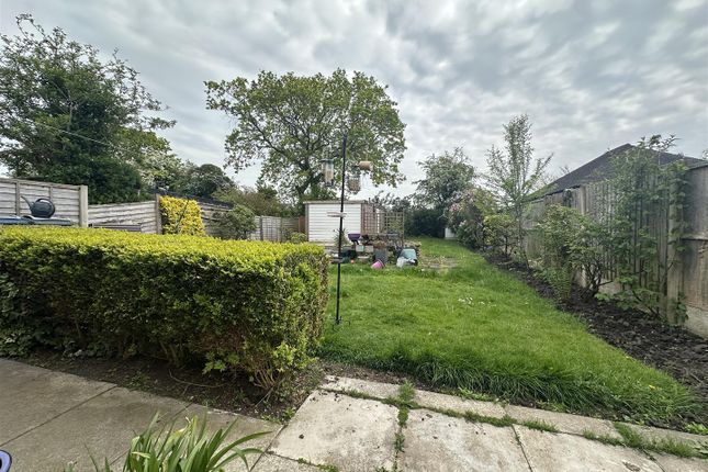 8, Spencers Drive, Preston photo 2