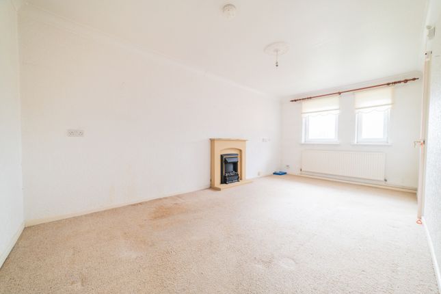 Flat 34, Stephenson Court, Wordsworth Avenue, Cardiff photo 2