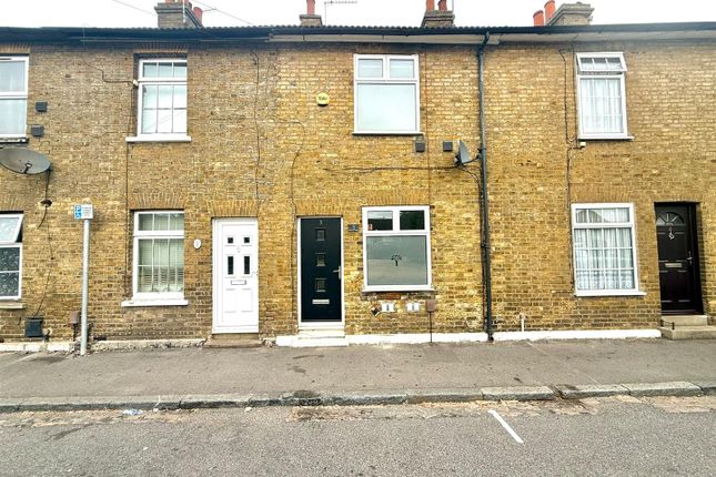 2-bed house on BUMPER, 3, Belmont Cottages, High Street, Slough, £1,650/mo