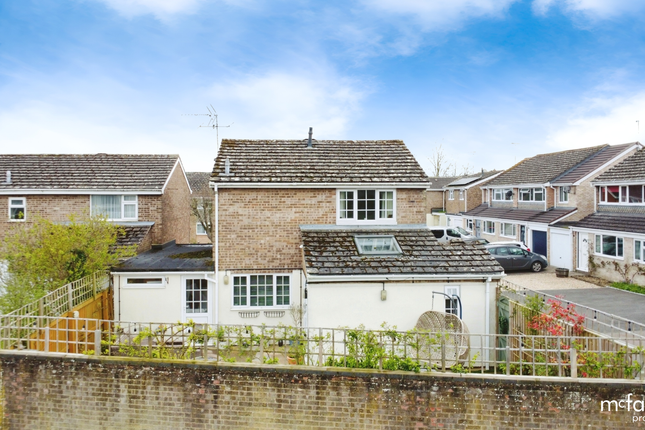 Link-detached house for sale in Bishopsfield, Cricklade, Swindon