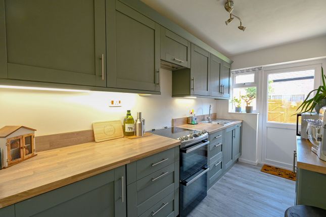 18, Richmond Road, WIMBORNE photo 2