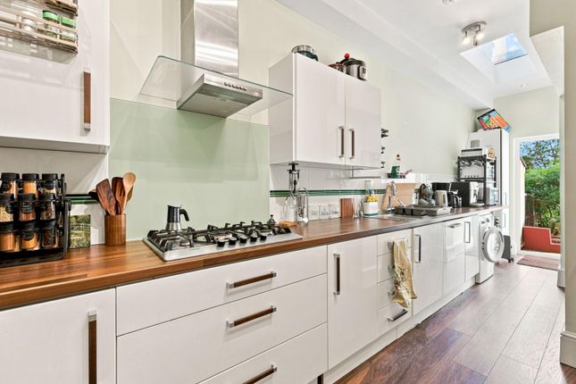 16, Oak Hall Road, Wanstead photo 4
