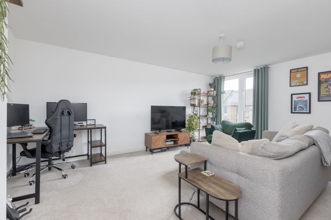 Flat 4, 6, Cunningham Square, Portobello photo 3