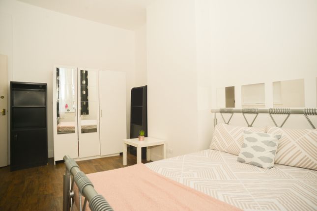 ROOM E, 351 Prince Regent Lane,London,E16 3JL, London photo 4