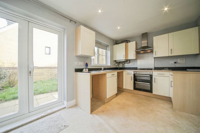 9, Siskin Street, Stowmarket photo 2