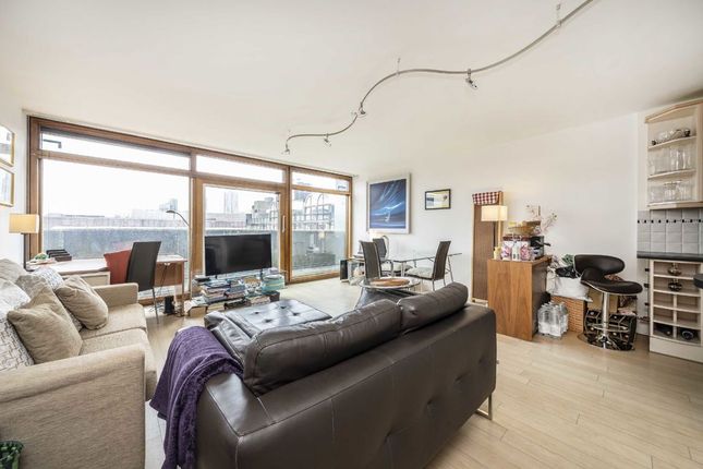 Flat 73, Breton House, Barbican, London photo 2