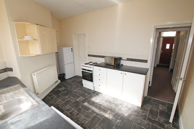 136, Gannow Lane, Burnley photo 5