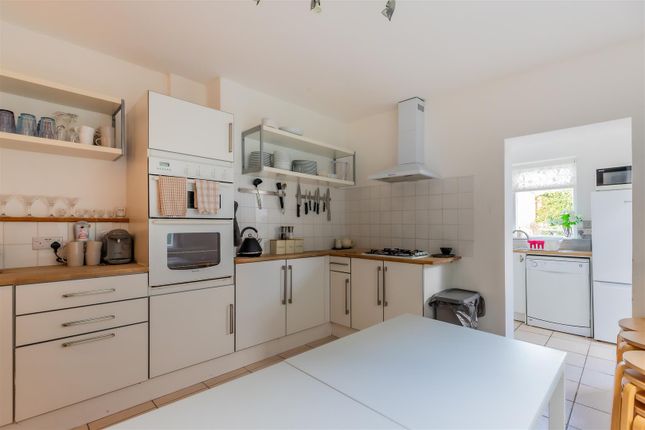 32, Penarth Road, Cardiff photo 4