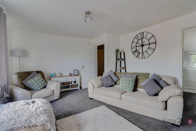 Flat 6, 2, Wadsworth Road, Sheffield photo 3