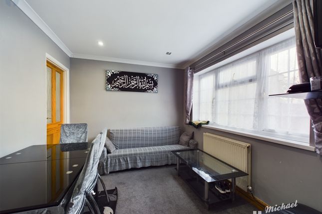 Terraced house for sale in St. Annes Road, Aylesbury