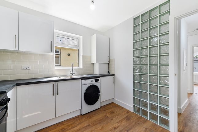 Willow Road, Ealing photo 4