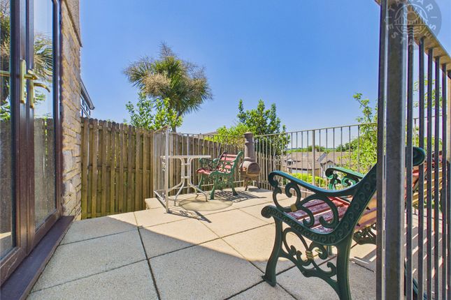 2, Beech Avenue, Cornwall photo 3