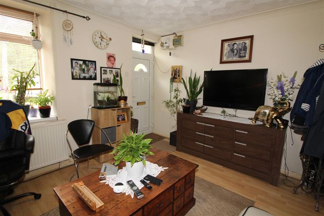121, Vale Terrace, Tredegar photo 4