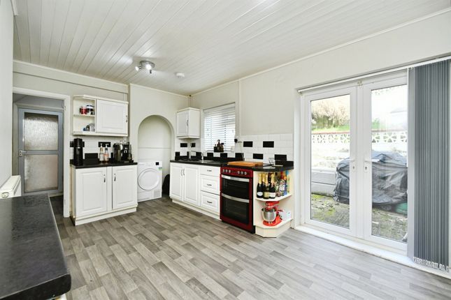 8, Norwich Drive, Brighton photo 4
