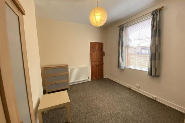Flat B, 51 Albany Road, Coventry photo 2